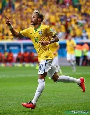 巴西足球巨星排名前十名