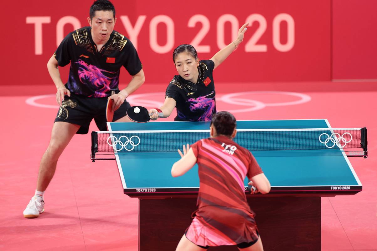 正在直播的乒乓球比赛中国对阵谁